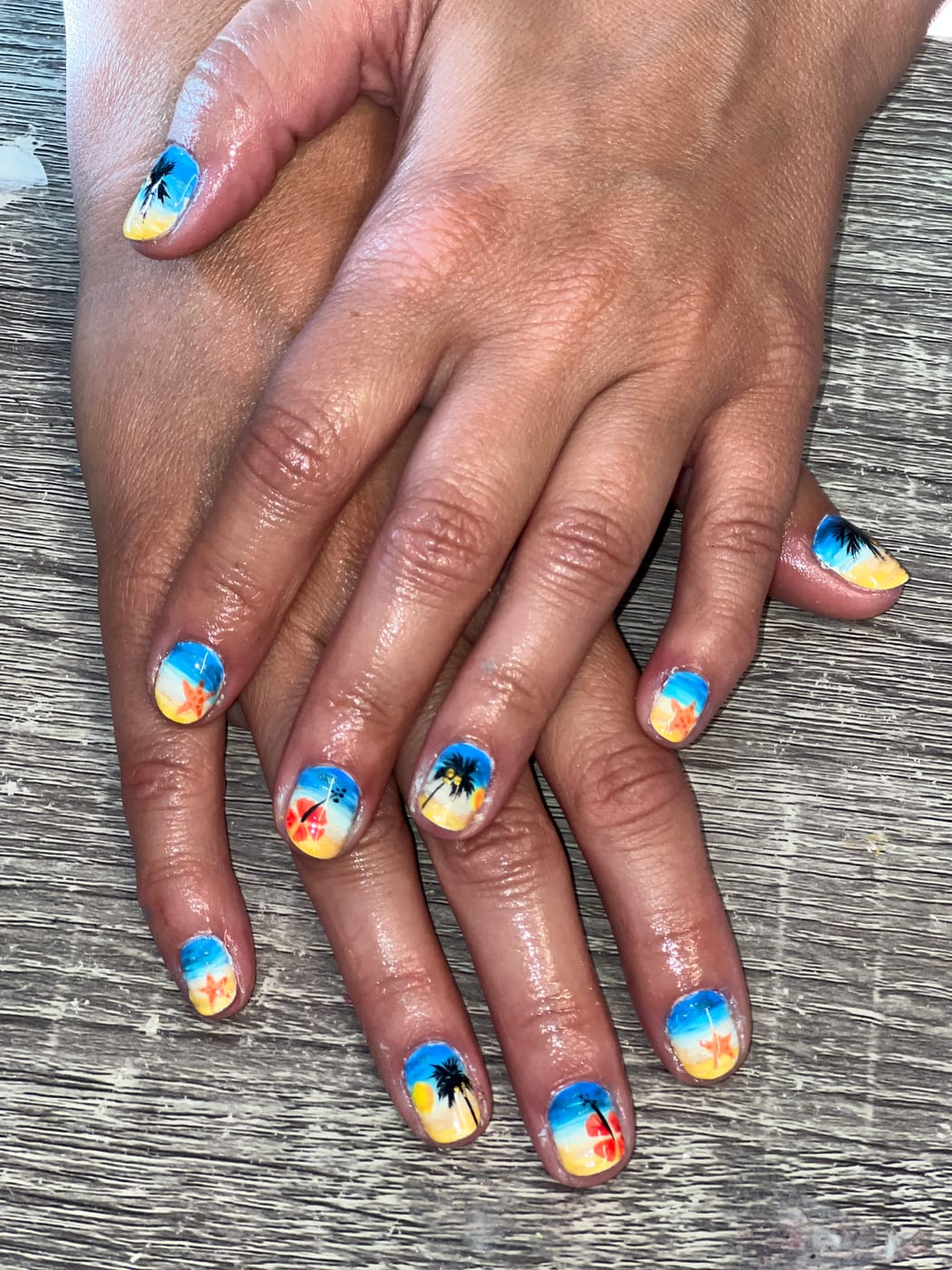 Réalisation ongles Just'Nails 83